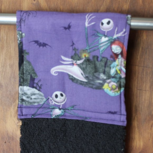 NIGHTMARE BEFORE CHRISTMAS HAND TOWEL PURPLE & BLACK PRINT HANDMADE HANGING REV - Picture 3 of 4